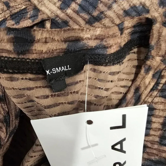 Koral Muscle Netz Crop Tank Top in Leopard Sz XS - Picture 3 of 12